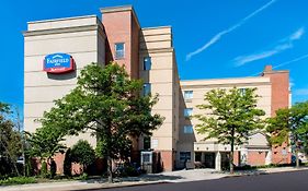 Fairfield Inn By Marriott New York Laguardia Airport/Flushing